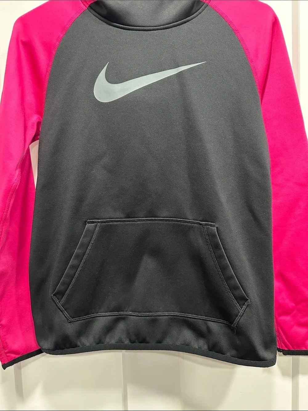 Nike black pink